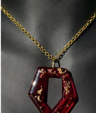 The Scarlet Heirloom Pendant